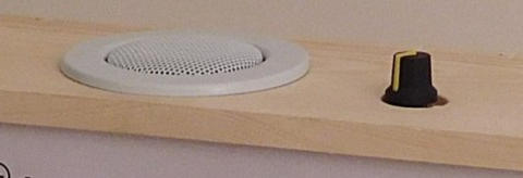 Bild: Lautsprecher und Potentiometer